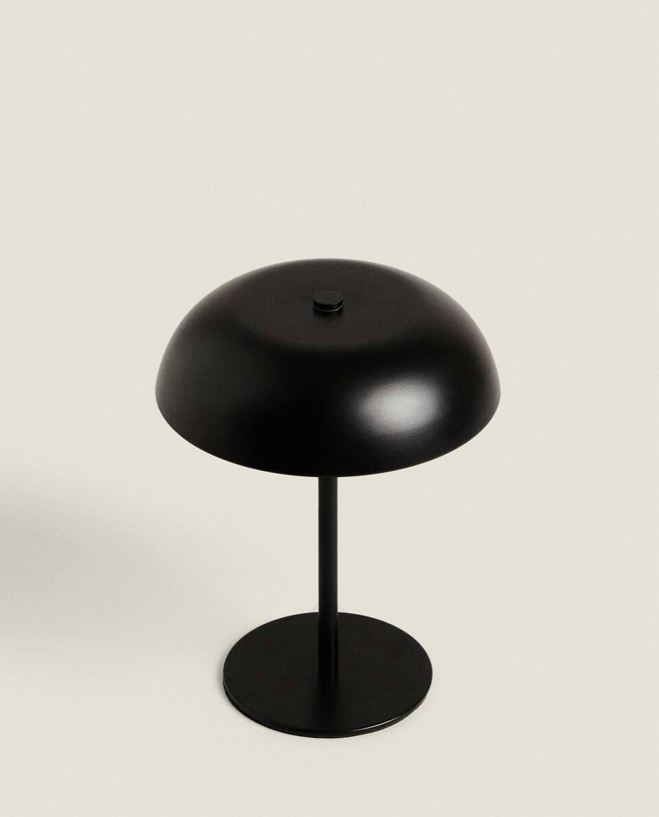 LUMINÁRIA MONOCROMÁTICA COM SENSIBILIDADE AO TOQUE