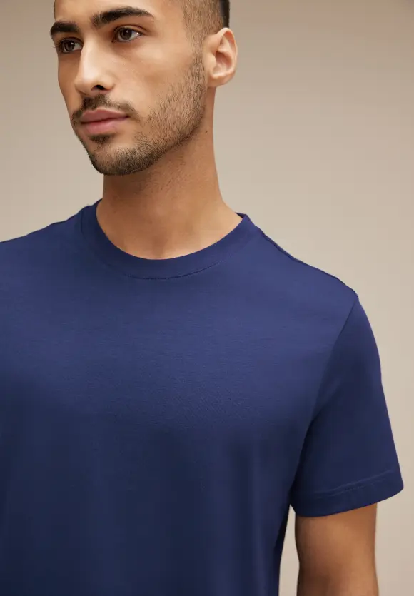 Basic T-Shirt in Unifarbe - true blue