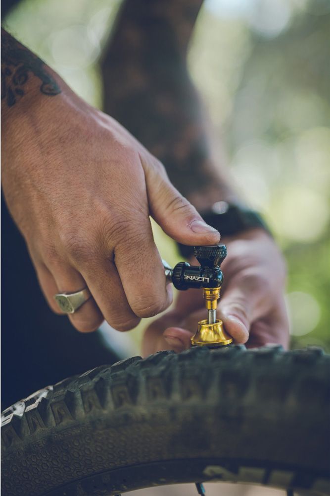 Lezyne Tubeless CO2 Blaster kaufen | Bike-Discount
