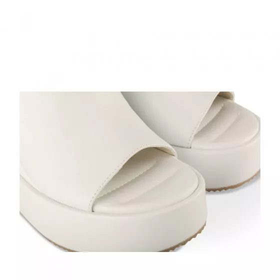 Mules BLANC MERRY SCOTT
