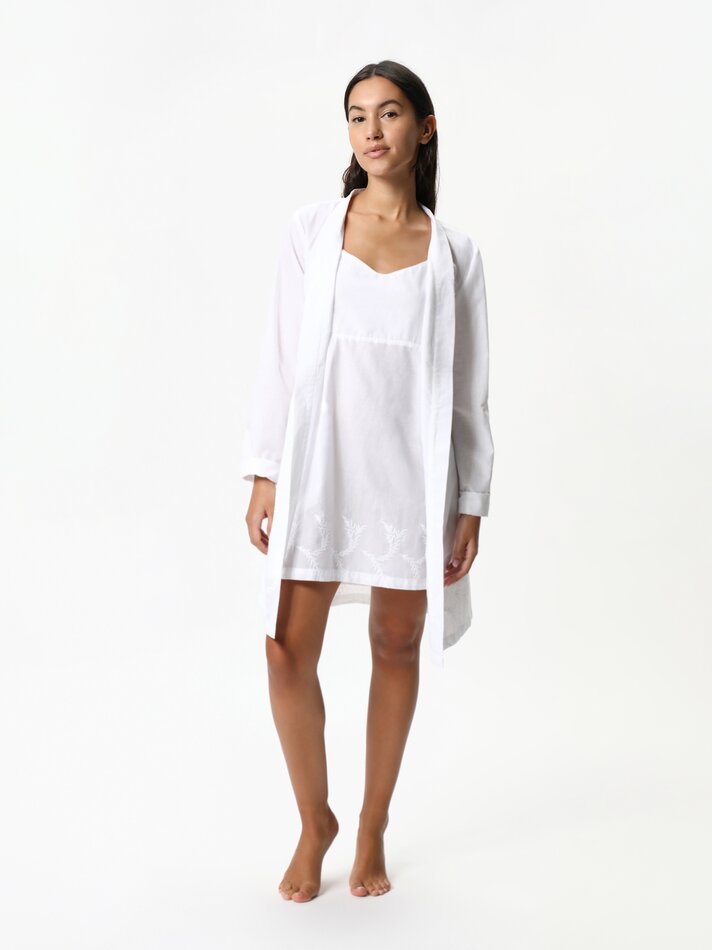 Robe comprida bordada com nó - Branca