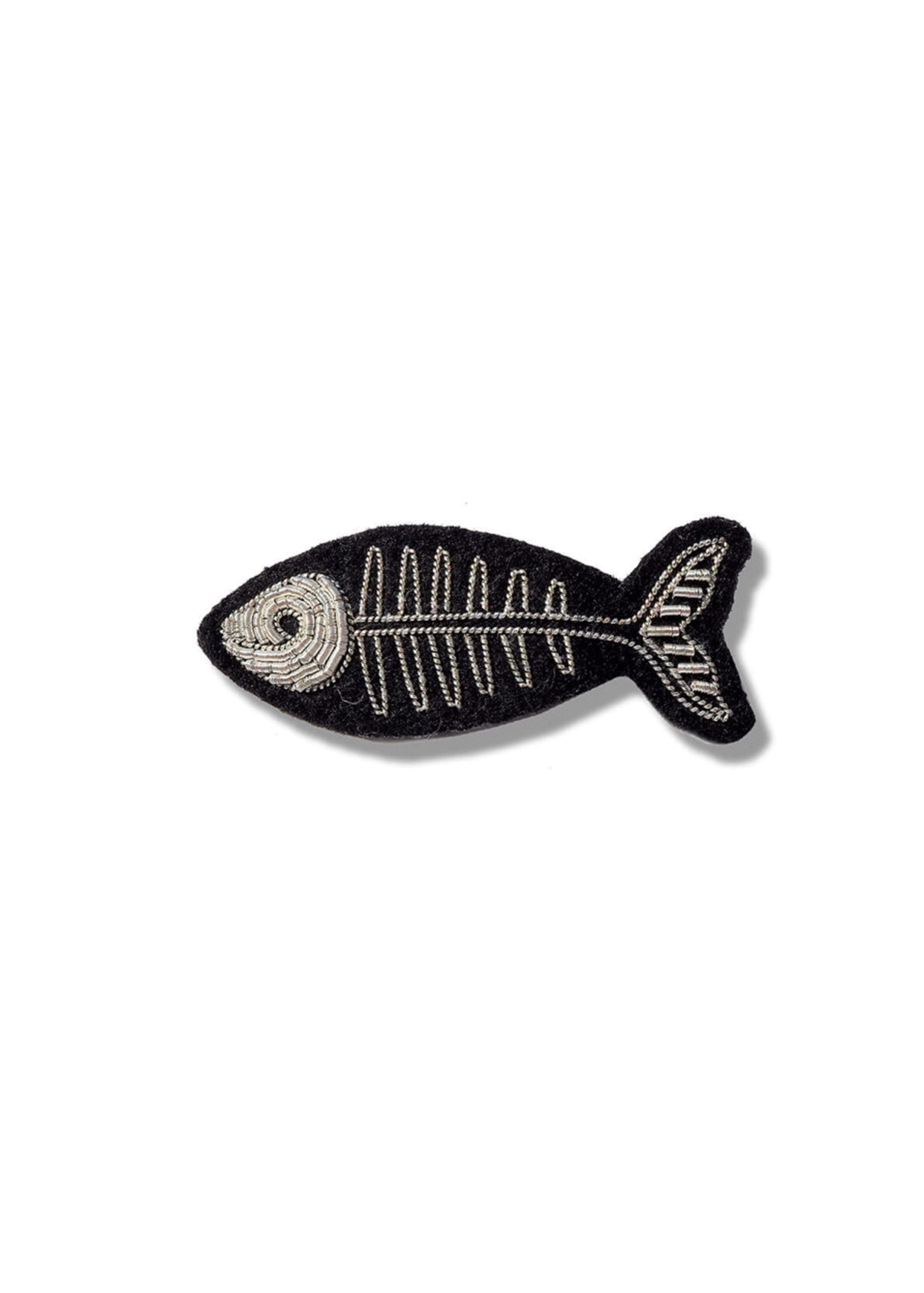 Broche brodée Arête
