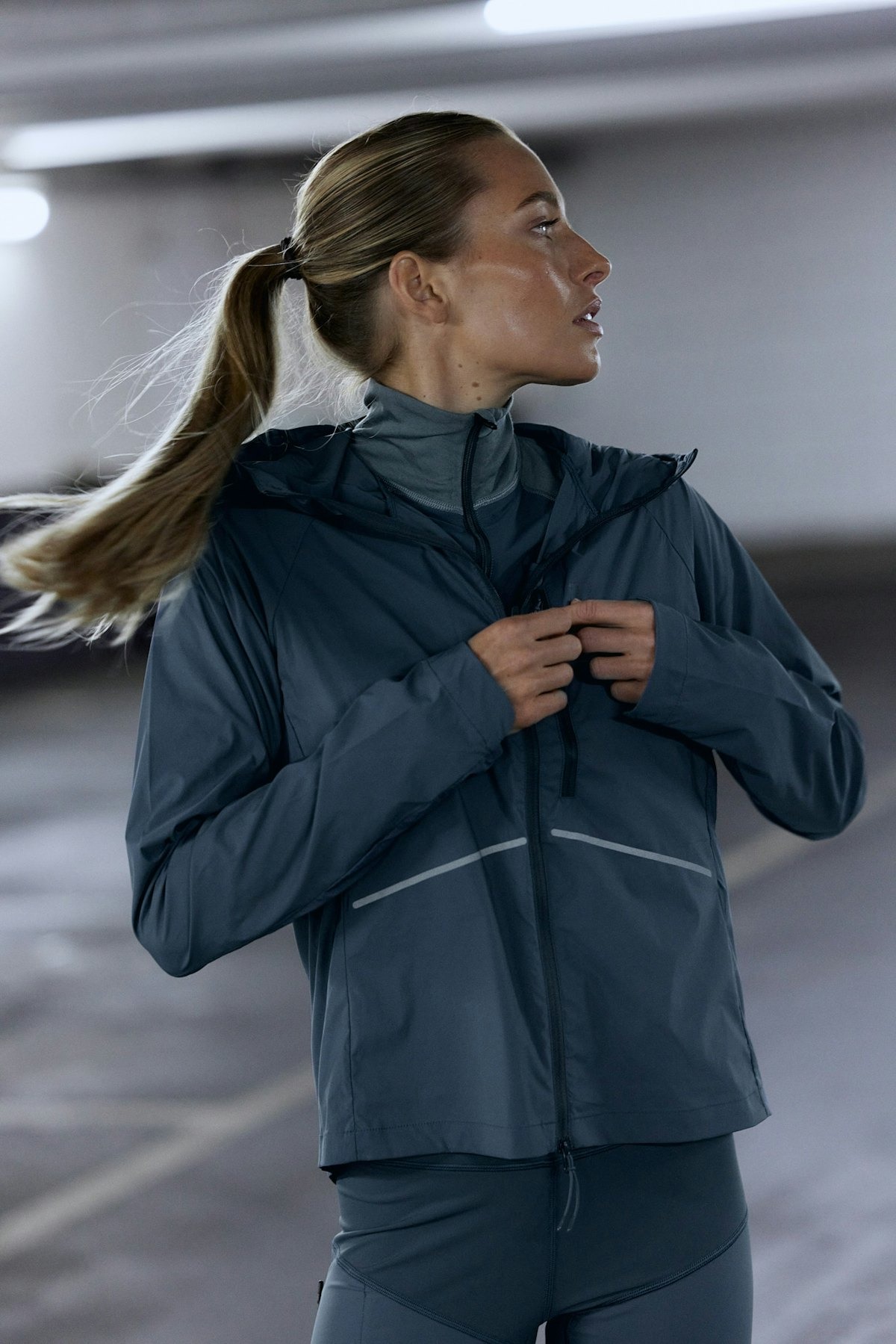 Discipline Wind Jacket Dame Dark Green