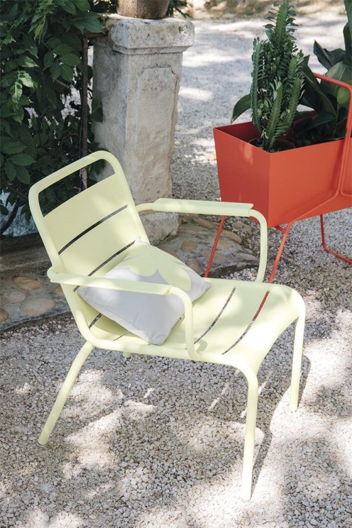 Fermob Luxembourg lounge fauteuil met armleuning Cactus
