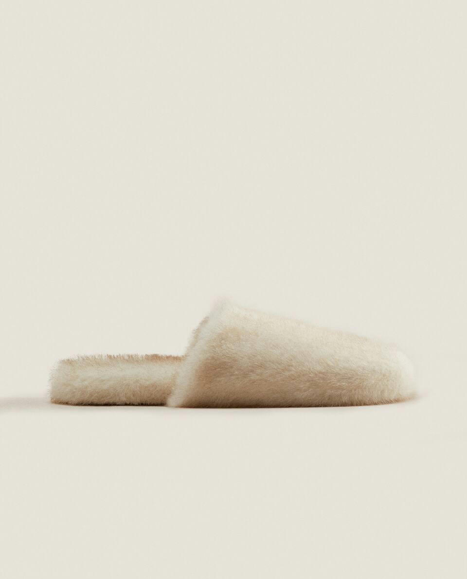 Chinelo Mule de Pele Sintética