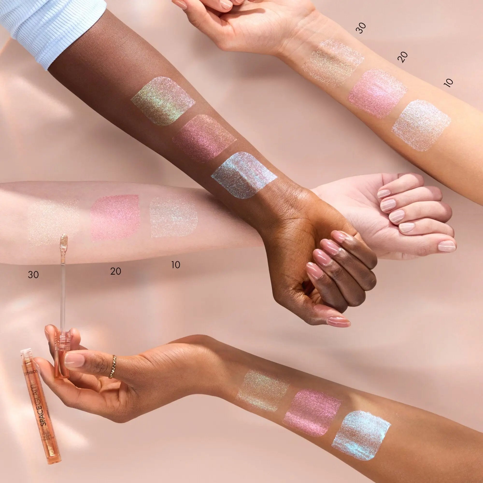 Space Glam Liquid Chrome Eyeshadow 020 Cosmic Lights