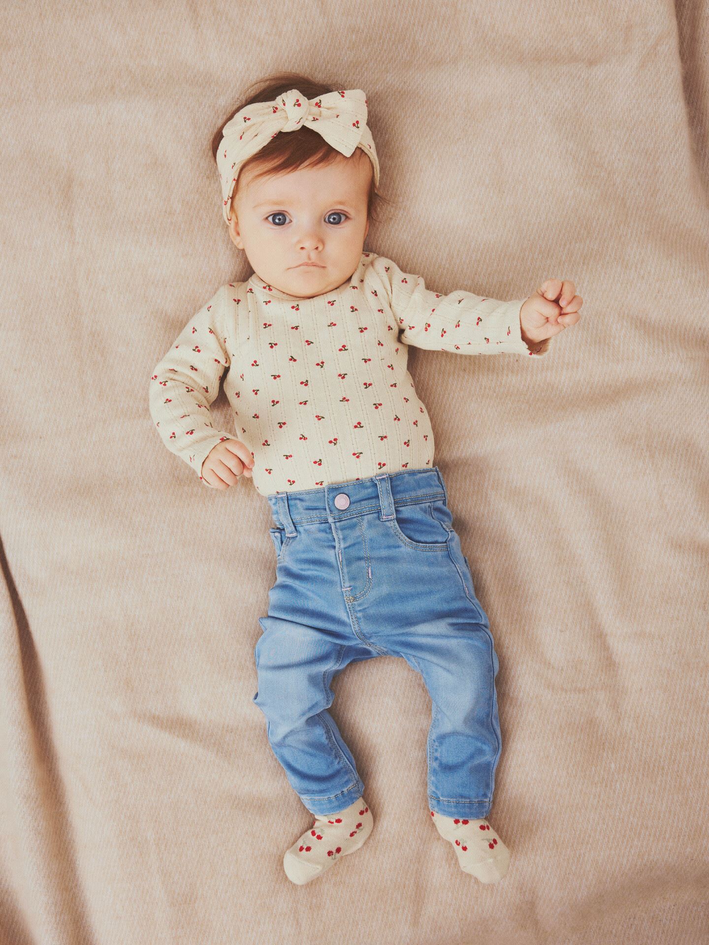 Bilia Long Sleeve Body Box