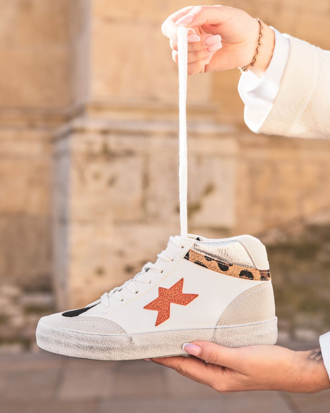 Basket femme blanche montante à lacets étoile - Prisca