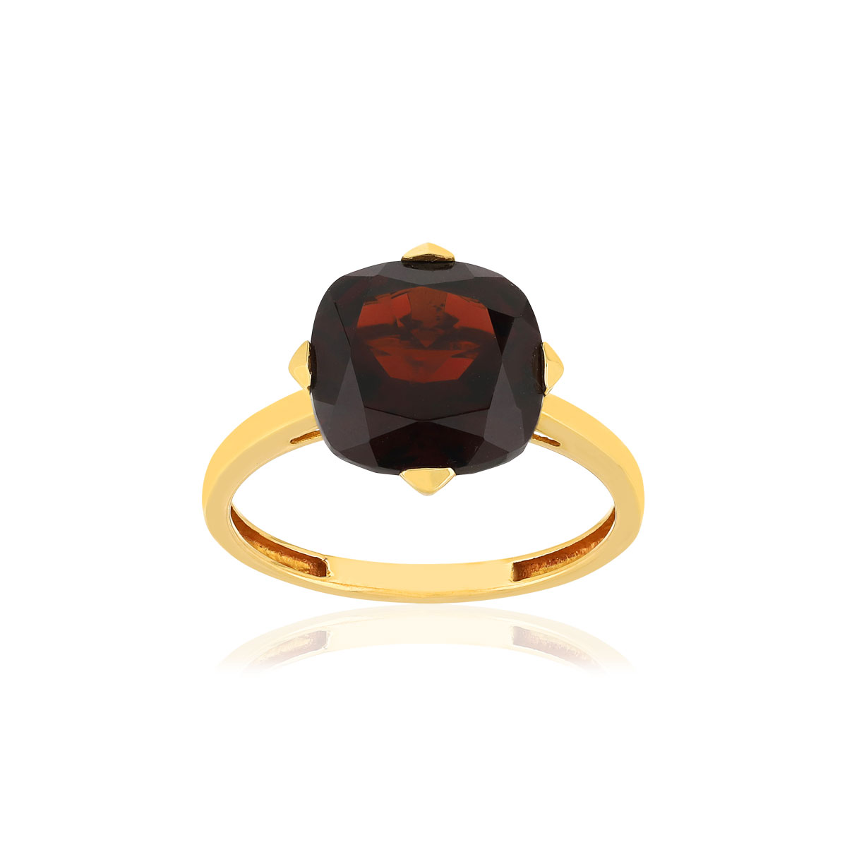 Bague or jaune 750, 1 grenat Rhodolite de 5,13 carats.