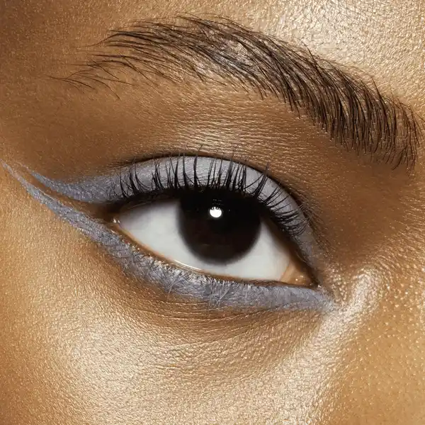 Deep Matte Liquid Eyeshadow 030 Very Violet