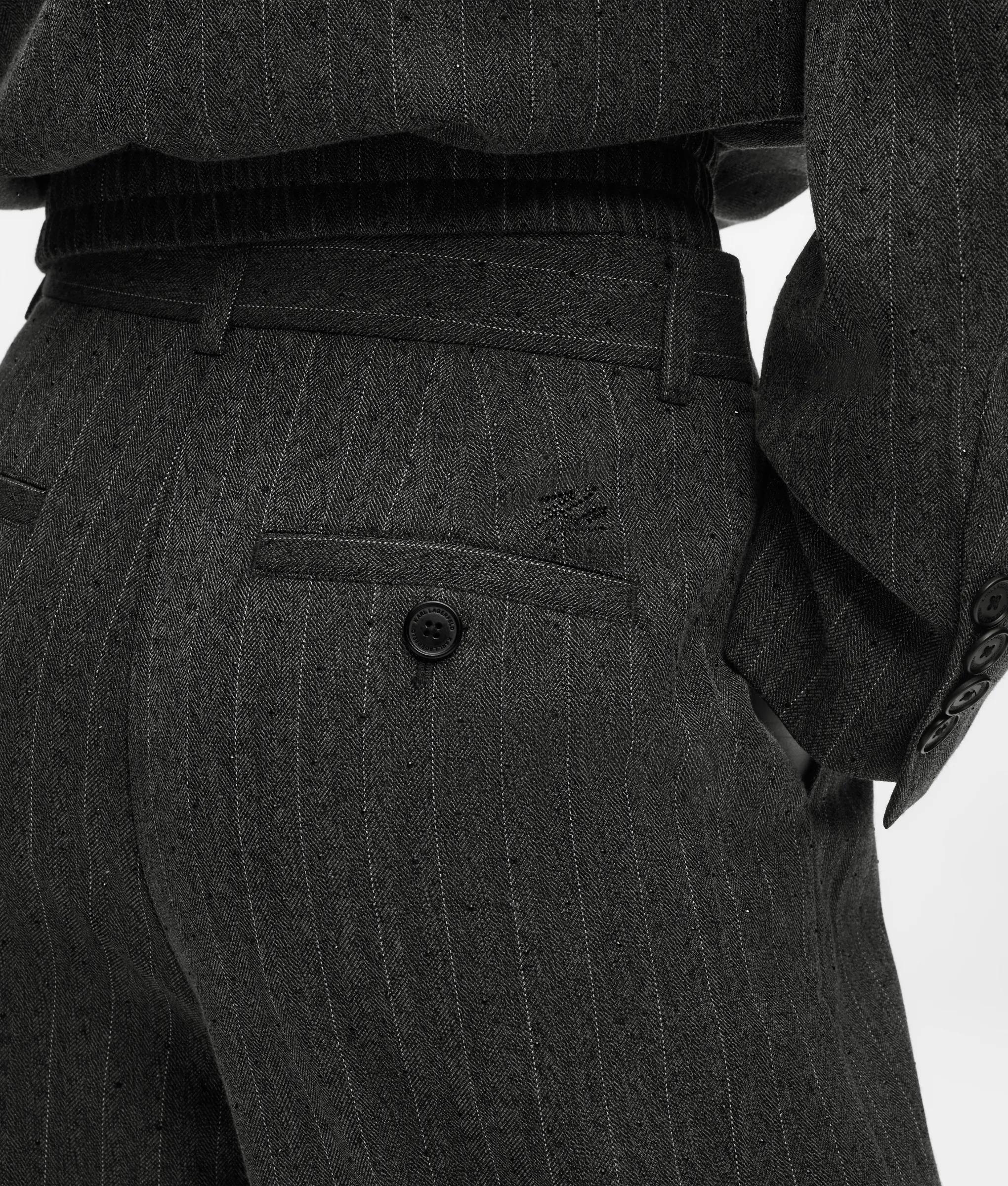 Broeken met pinstripes en rechte pijpen