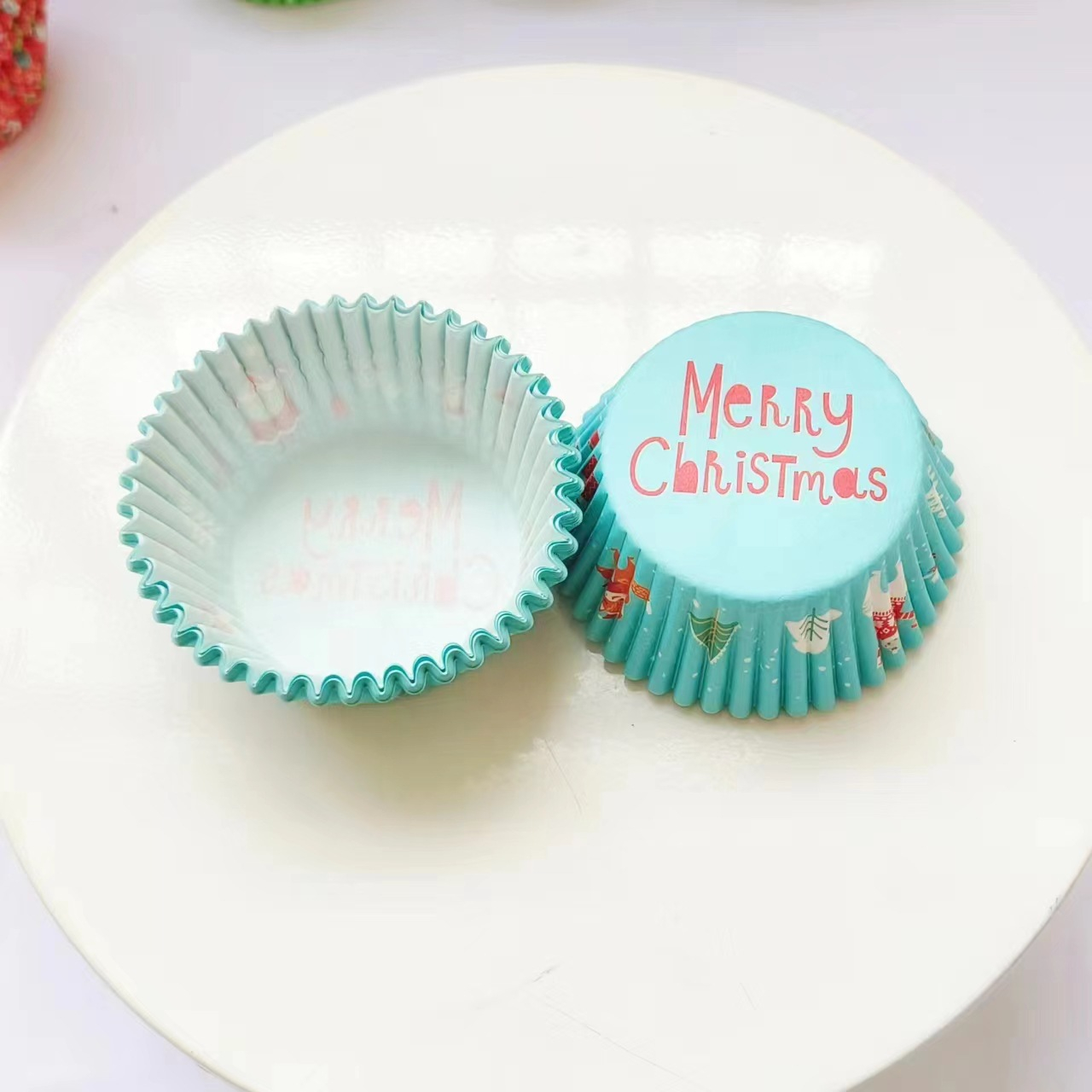 (100er Set) Einweg Papier Weihnachts Cupcake Förmchen Christmas Muffin Form Party Backform - Assortiert