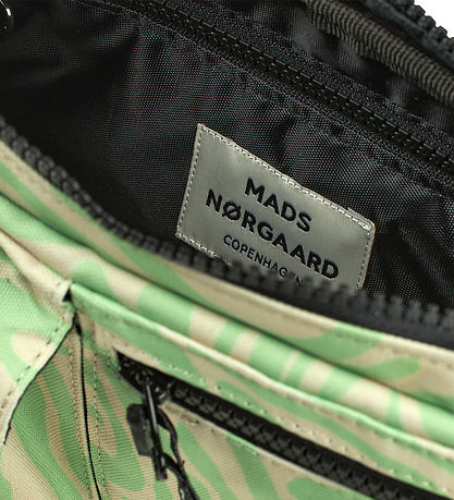 Mads N?rgaard B?ltetaske - Bel One Art Carni - Zebra AOP/Paradis