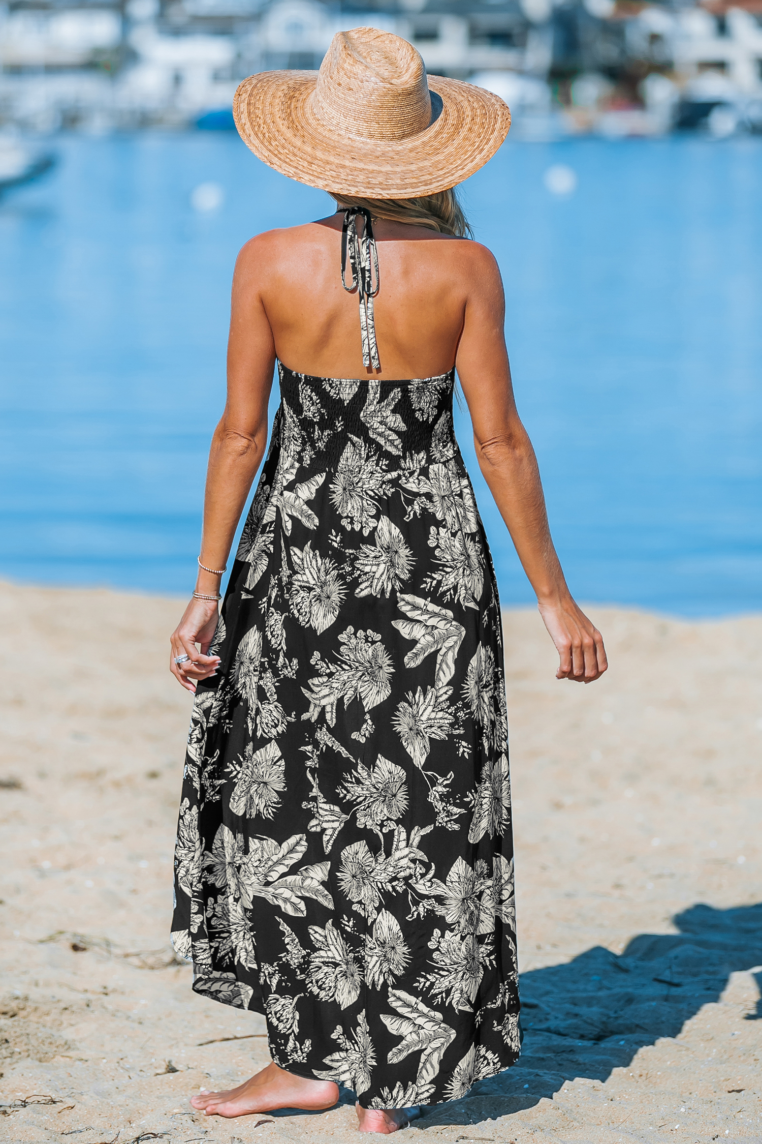 Robe cover up ouverte à col licou tropicale noire