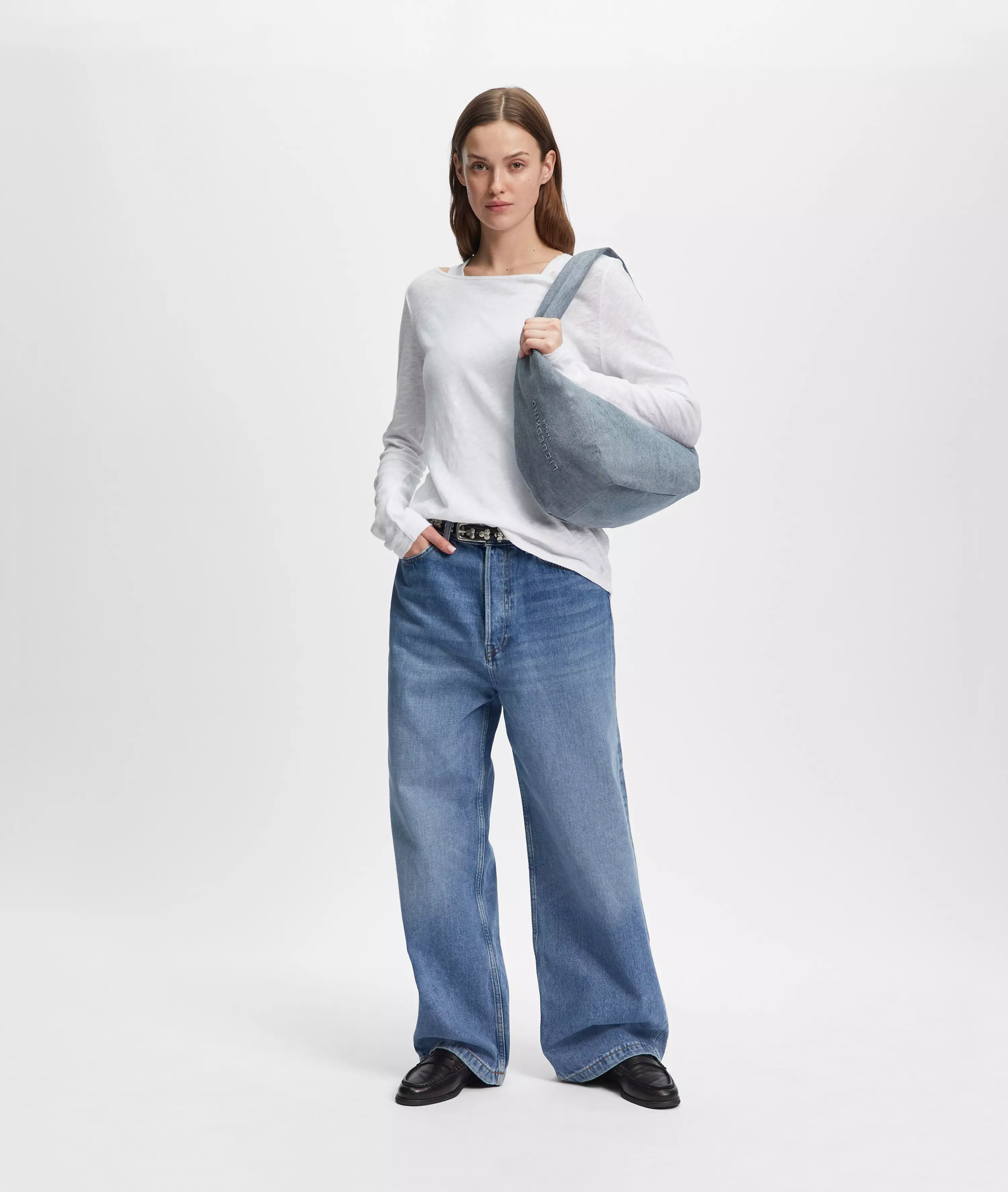 Denim Farrah Hobo M Spacious denim hobo bag