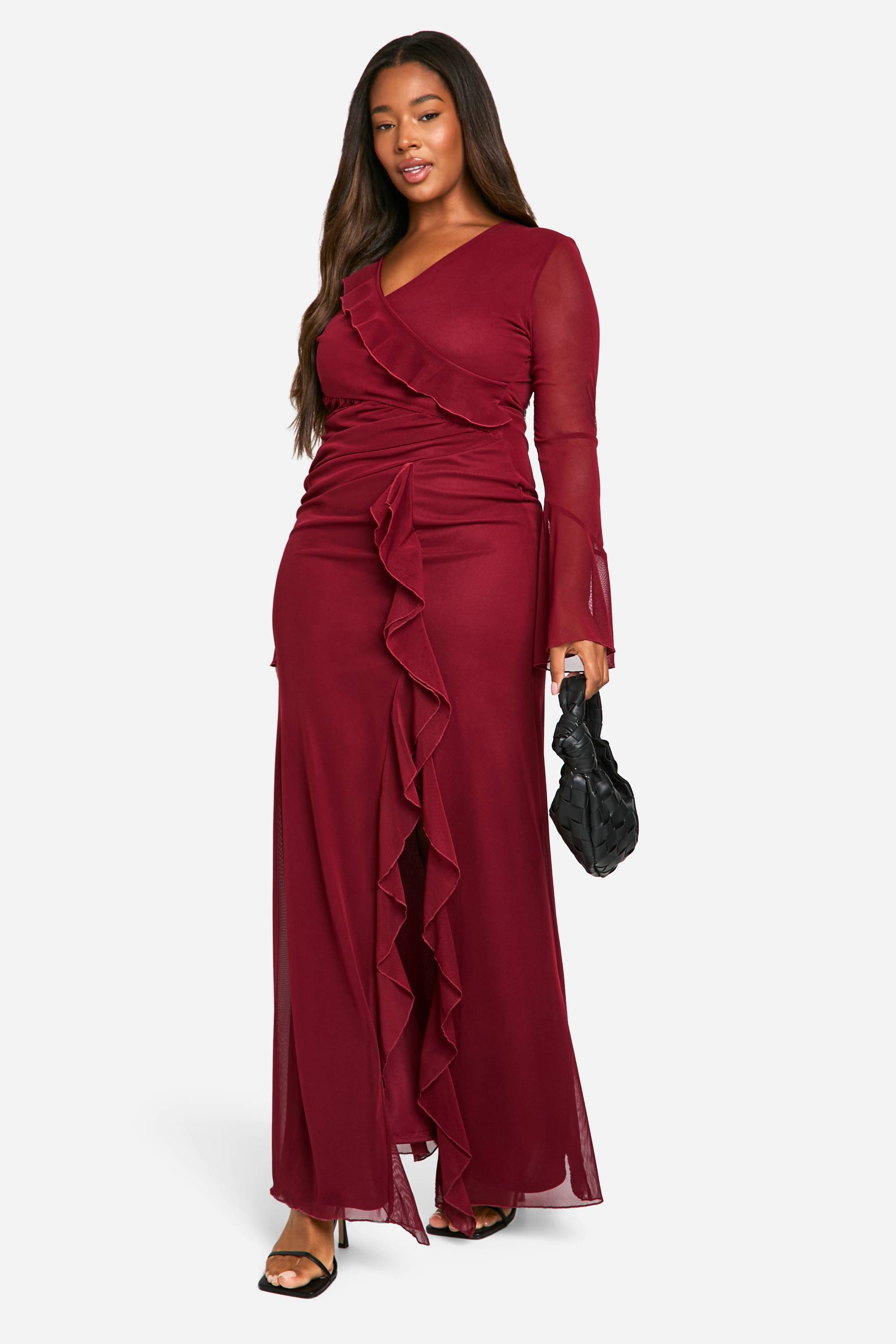 boohoo Plus Robe Maxi à Détails Volants et Portefeuille