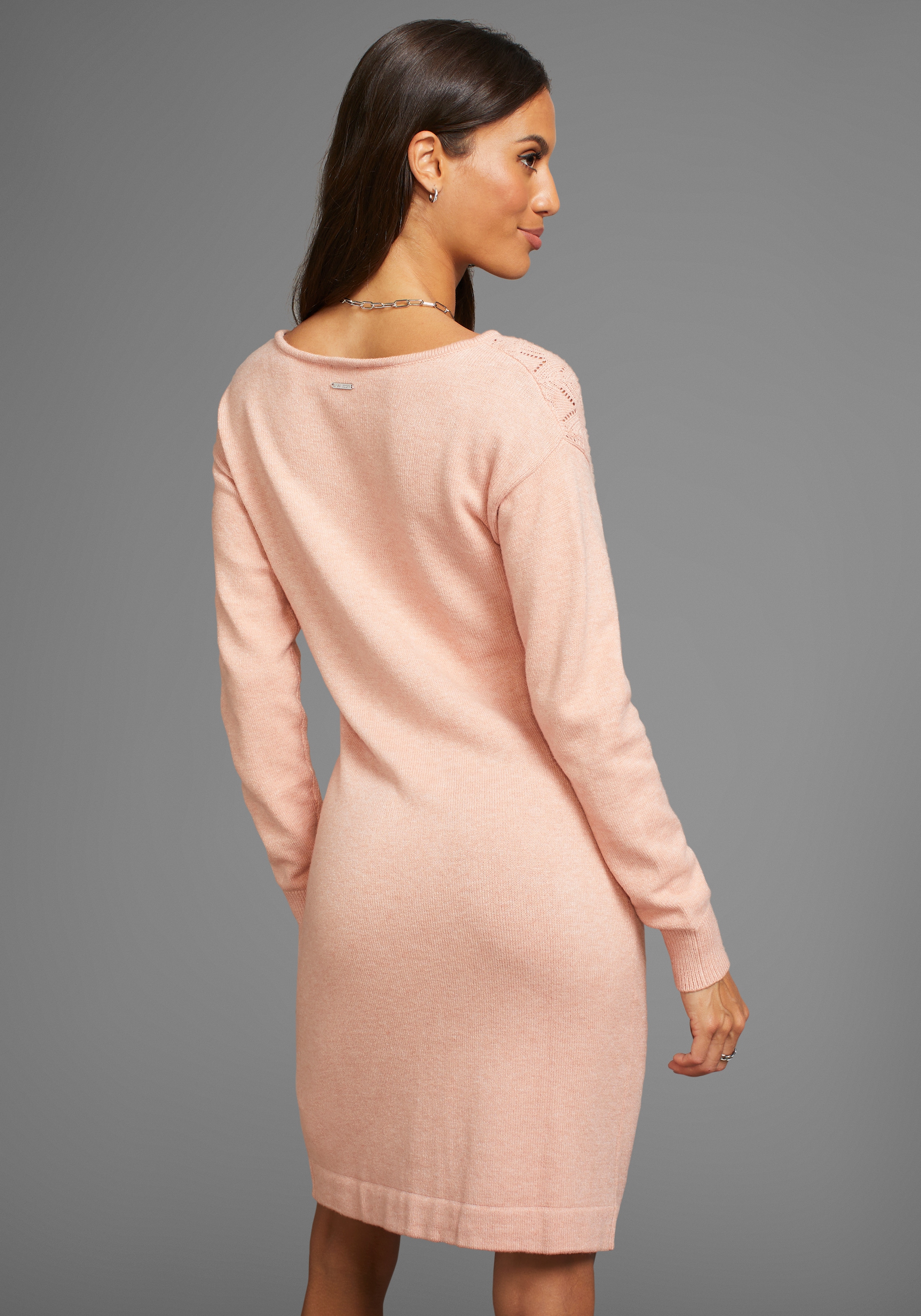 Laura Scott Strickkleid mit Ajourdetails und schönem Rundhalsausschnitt