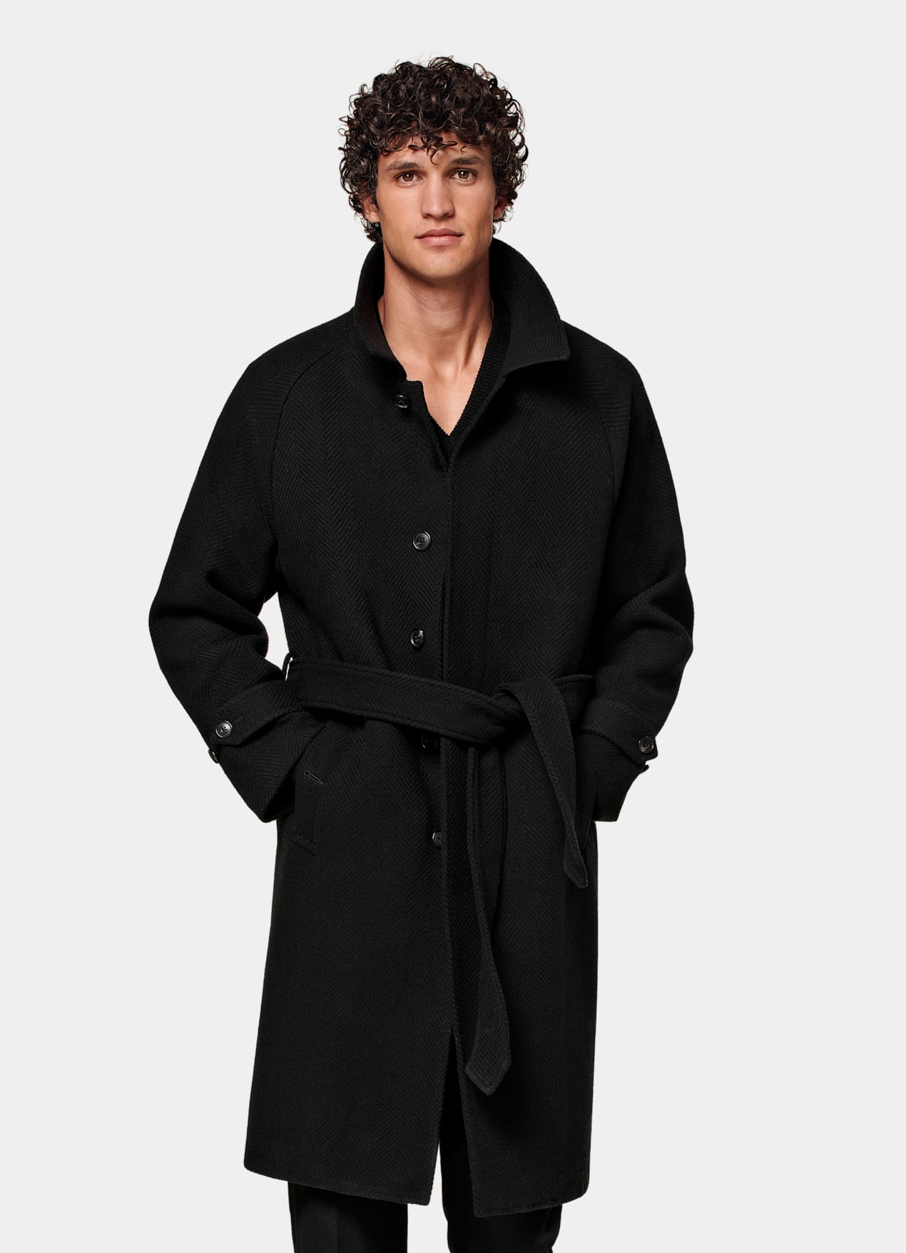 Manteau ceinturé noir à chevrons
