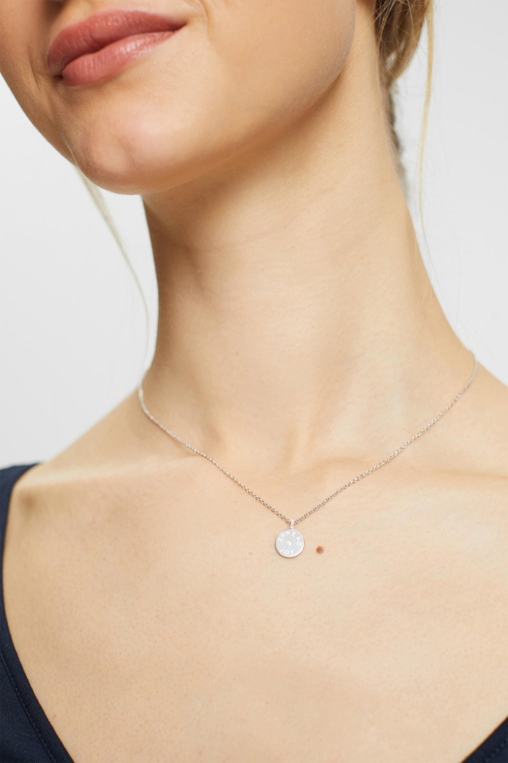 Collier en argent sterling orné d’un diamant