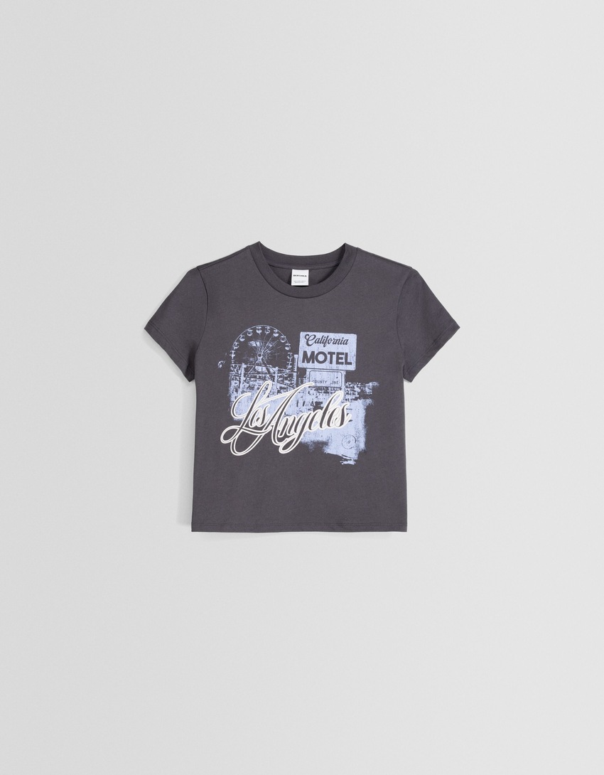 Camiseta de manga curta com estampa e modelagem regular