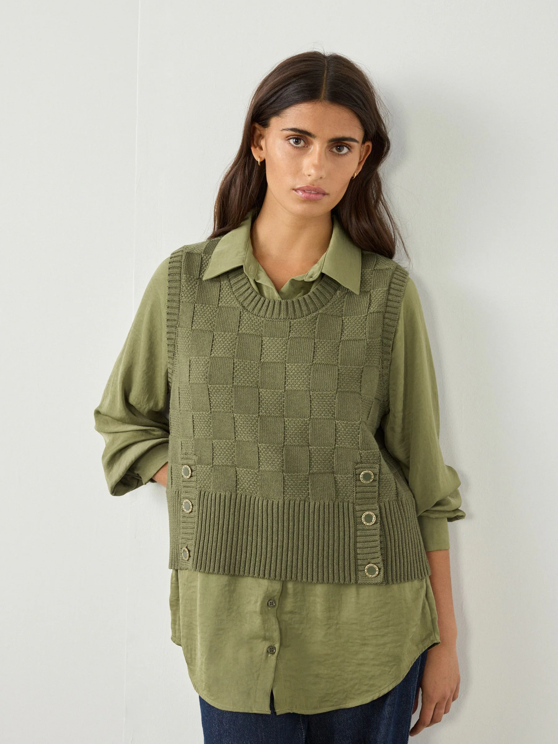 Kakigroen - Knitted Tank Shirt Layer With Button Detail