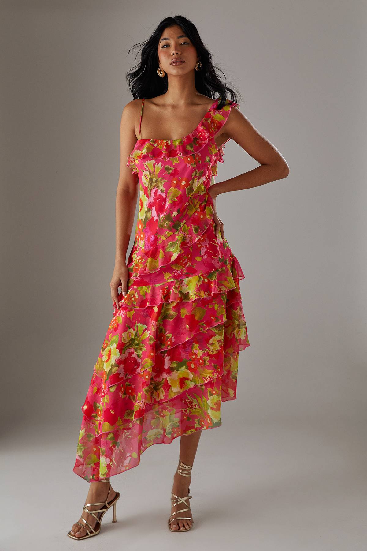 Warehouse Robe Nuisette Midi En Mousseline À Volants Et Ourlet Asymétrique