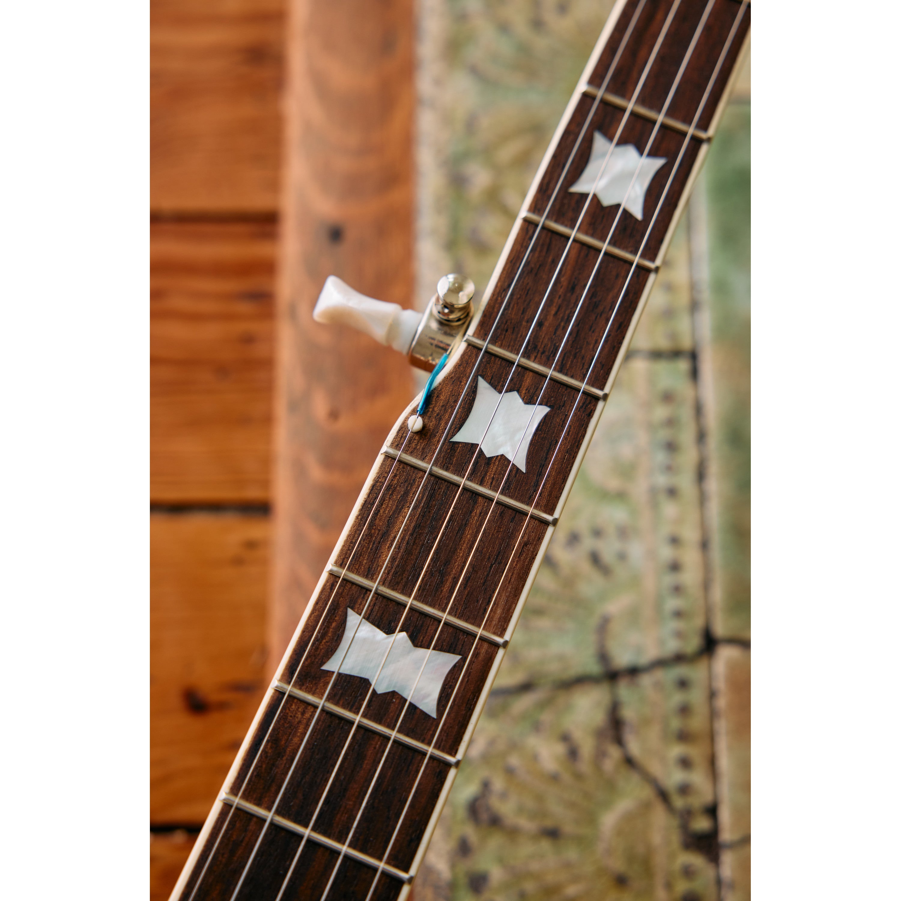 Epiphone Mastertone Bowtie Open Back Banjo Natural 5-snarige banjo met premium gigbag