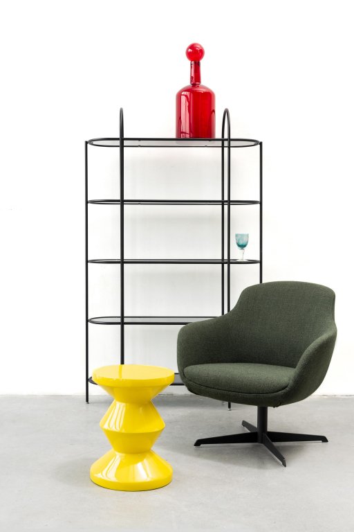 POLSPOTTEN Zig Zag bijzettafel gelakt black