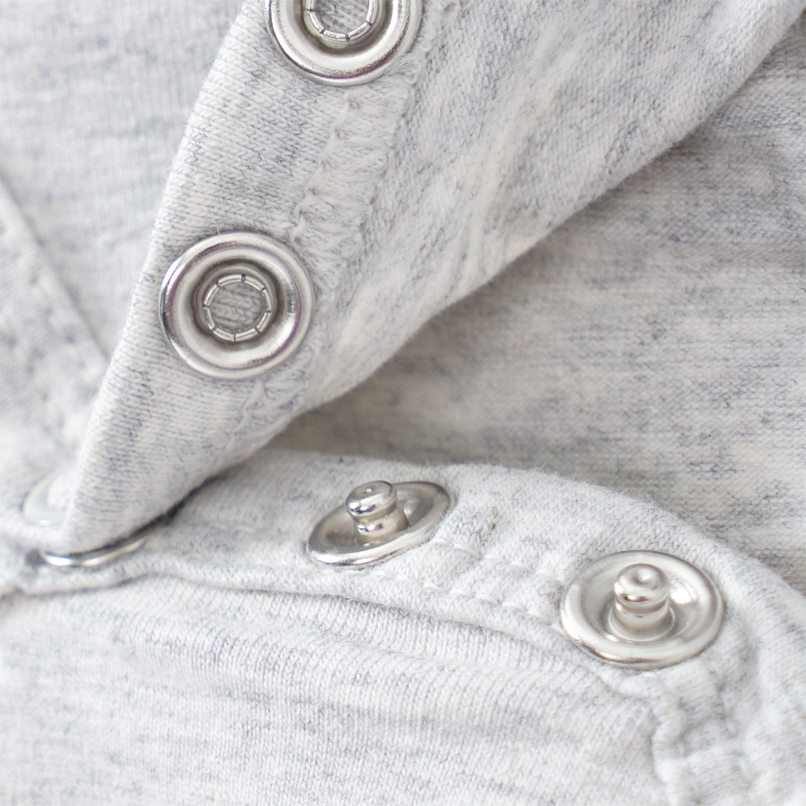 Famy 5 Baby Bodys in verschiedenen Farben grau / weiss