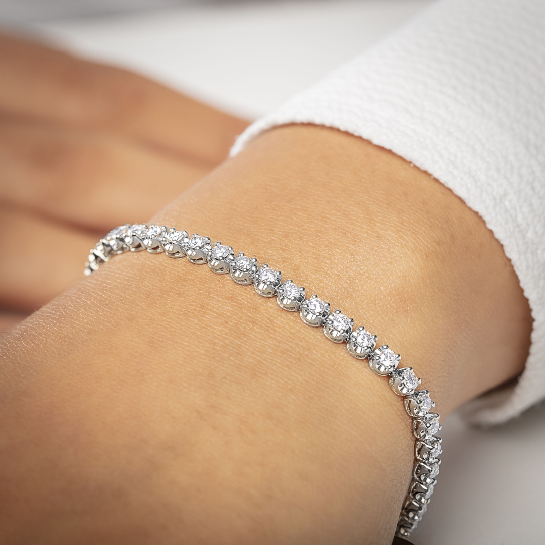3.01 Karat Diamanten Tennisarmband 750/18 K Weissgold