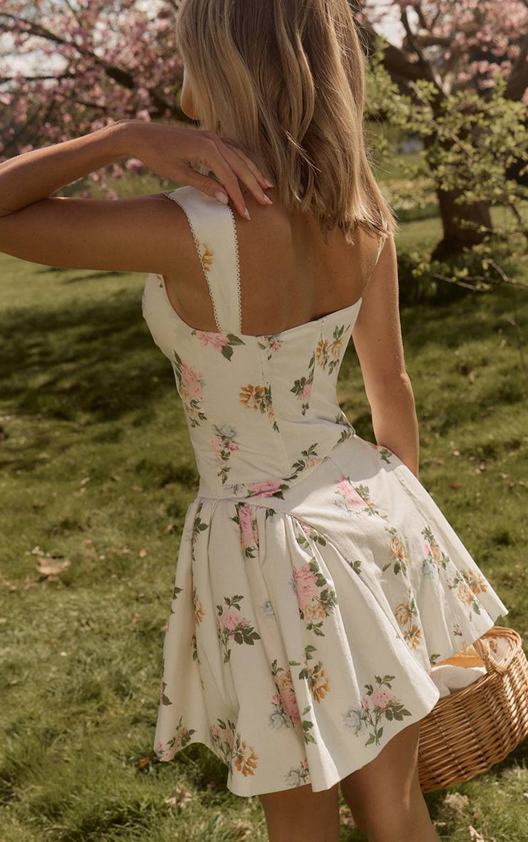 Crème Robe Patineuse À Imprimé Fleuri En Coton Avec Détail Godet Aux Hanches