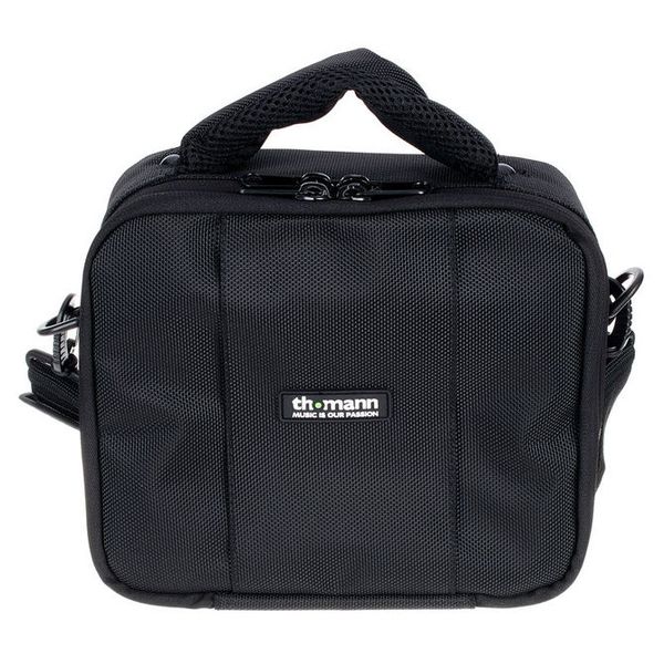 Roland R-07 black Bag Bundle