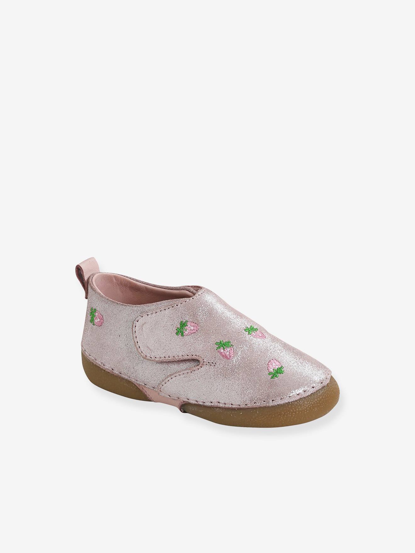 Pantufas rosa de couro macio para bebê com fecho de velcro
