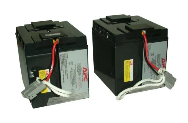 APC Replacement Battery Cartridge #11 - UPS-batteri - Blysyre - sort - for P/N: DLA2200J, SU2200I, SU2200J3W, SU2200RMXLI, SU3000I, SU3000J3W, SUA3000T, SUA3000US