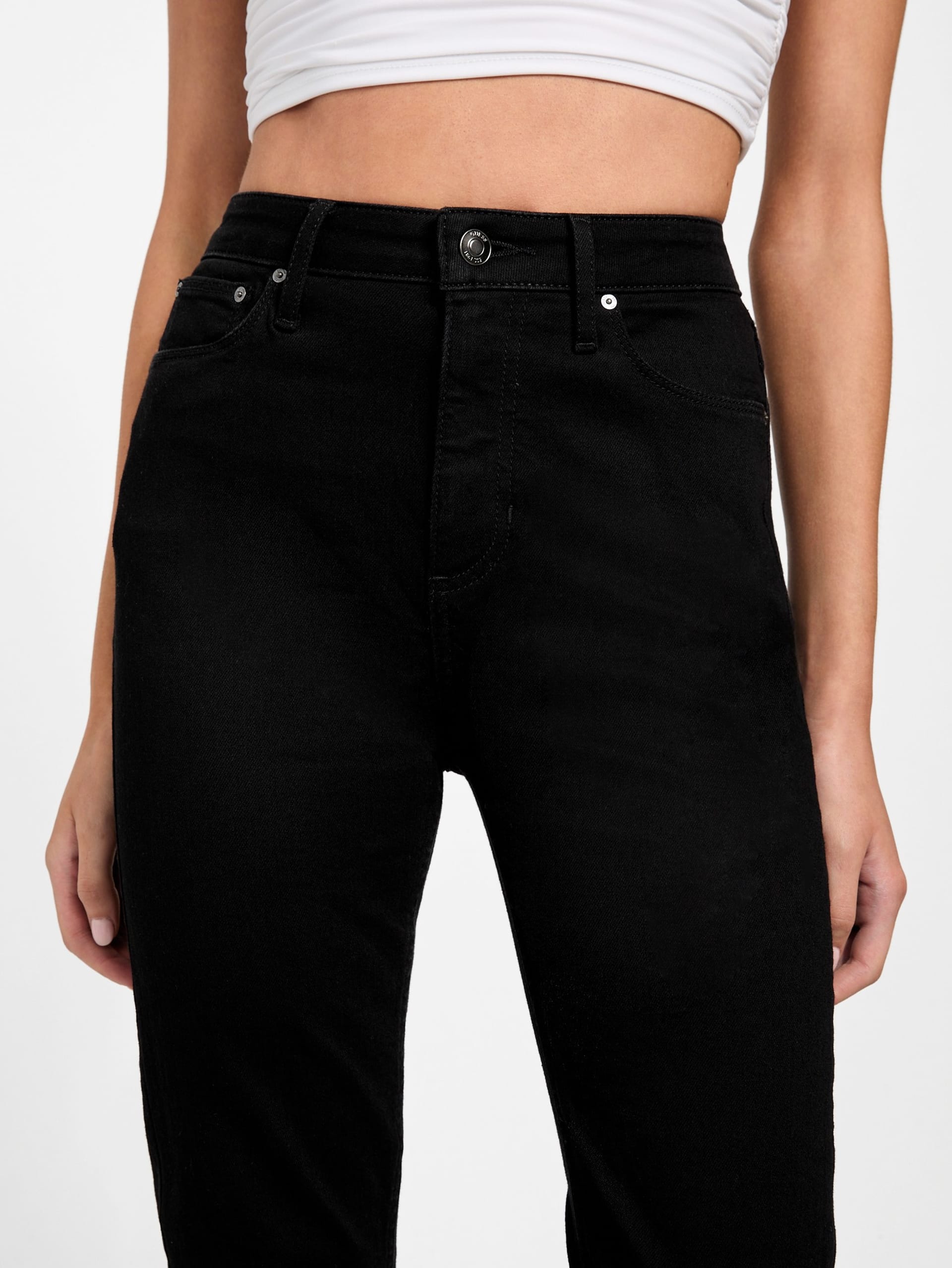 Calça jeans flare ecológica e sexy