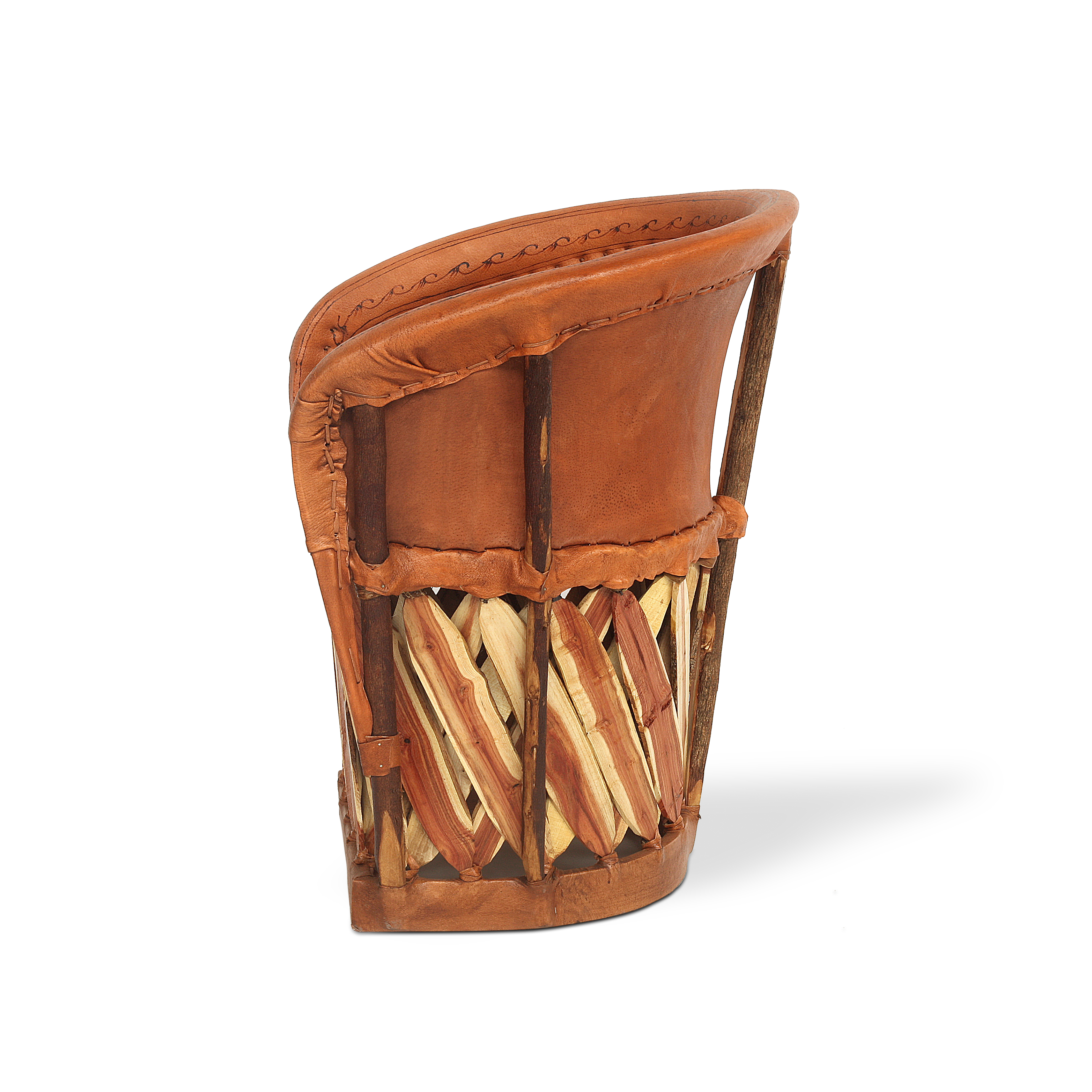 Ledersessel 'Equipales' mit Holzelementen und floralem Muster, braun, B 65 cm, H 80 cm, L 55 cm von fischer's lagerhaus