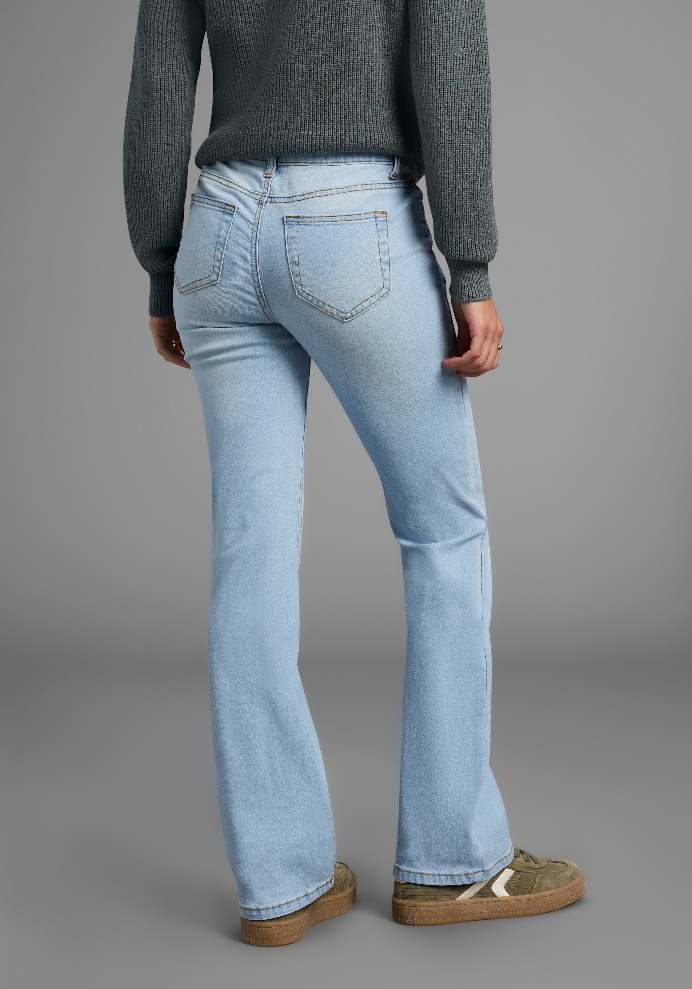 Arizona Bootcut-Jeans »Bund mit seitlichem Gummizugeinsatz«, hohe Leibhöhe,  Bootcut,  mit Stretch,  klassischer 5-Pocket-Style