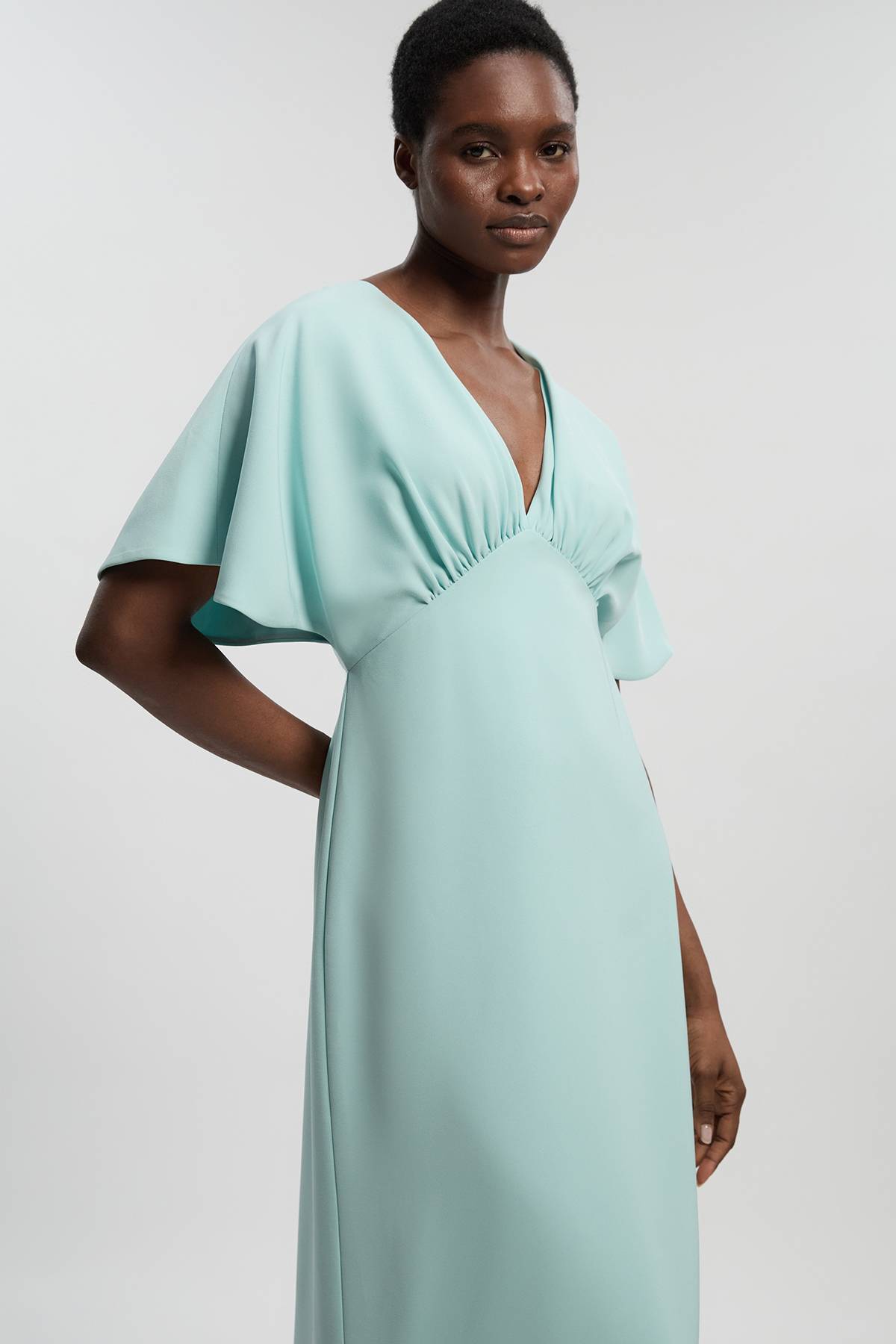 KarenMillen Robe Longue Petite Taille À Manches Cascade Coupe Ajustée Fluide