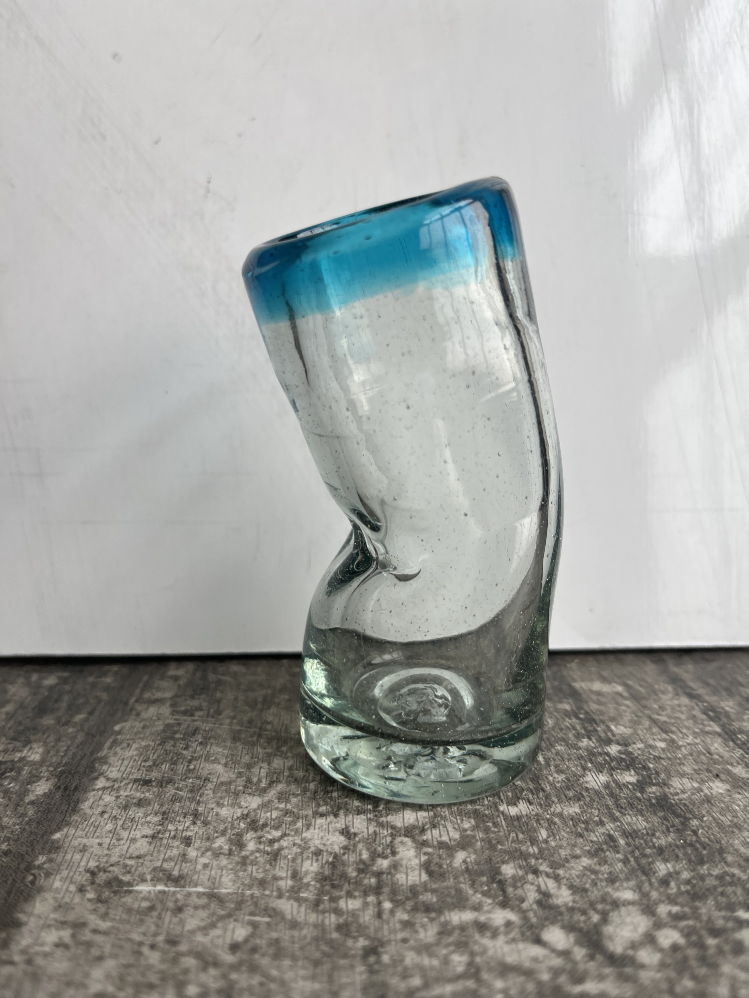 Schnapsglas, mundgeblasen, H 9 cm, Ø 4 cm zu 8,80