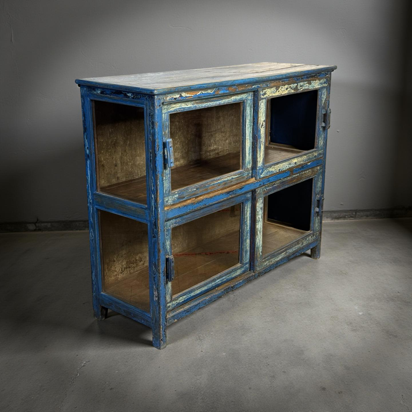 Dressoir 2 deuren blauw origieel