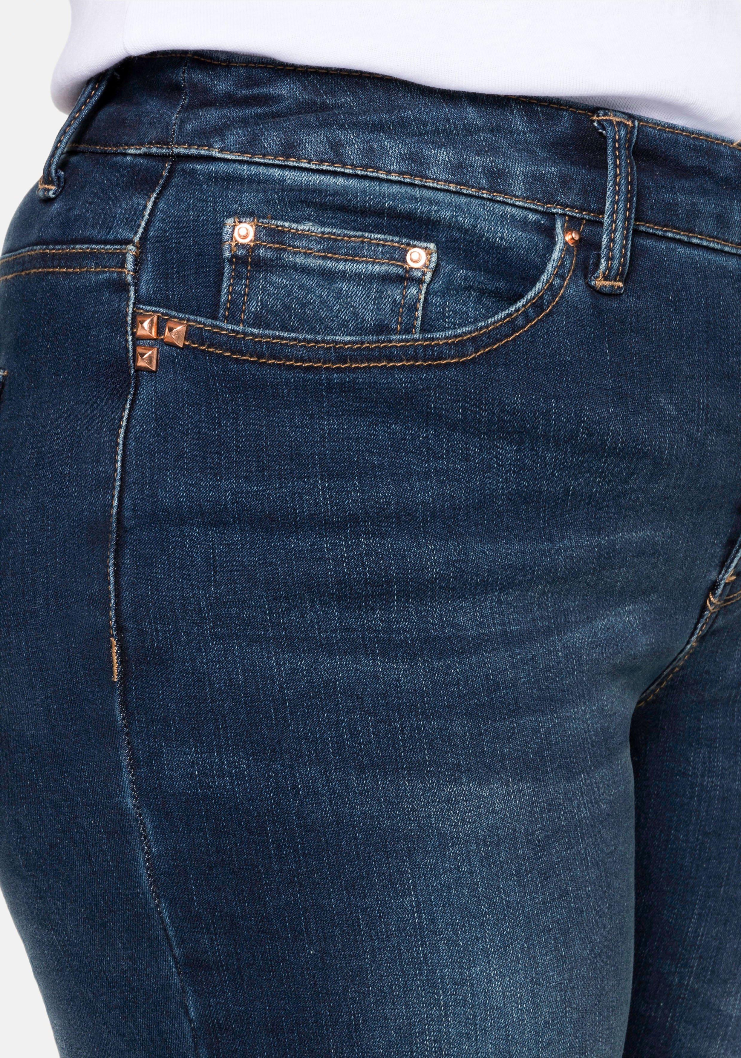 Gerade Stretch-Jeans mit Bodyforming-Effekt
