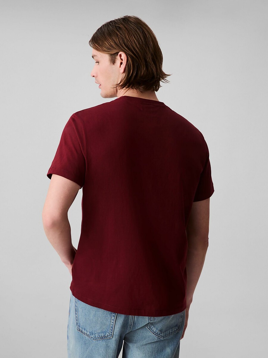 CALVIN KLEIN JEANS<br>Camiseta de manga curta com monograma