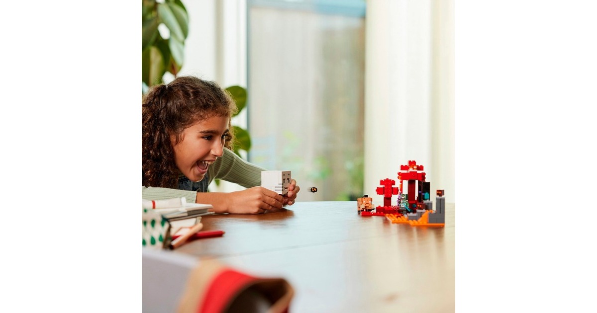 LEGOMinecraft - Hinderlaag bij het Nether-portaal Constructiespeelgoed  (21255)