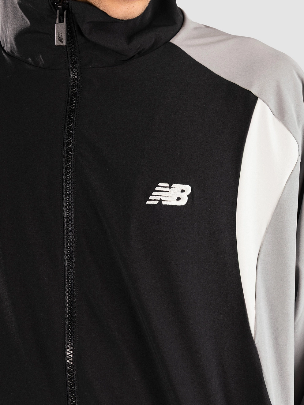 New Balance Woven Track Jacket black