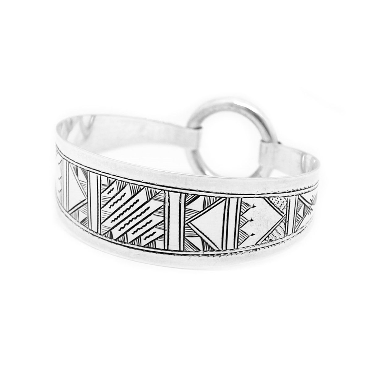 Bracelet touareg manchette fabrication artisanale