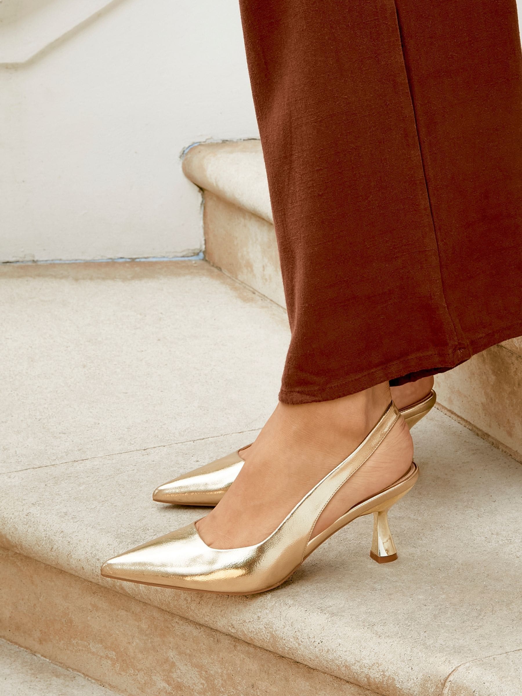 Goud - Linzi Presley pumps met naaldhakken en spitse neus
