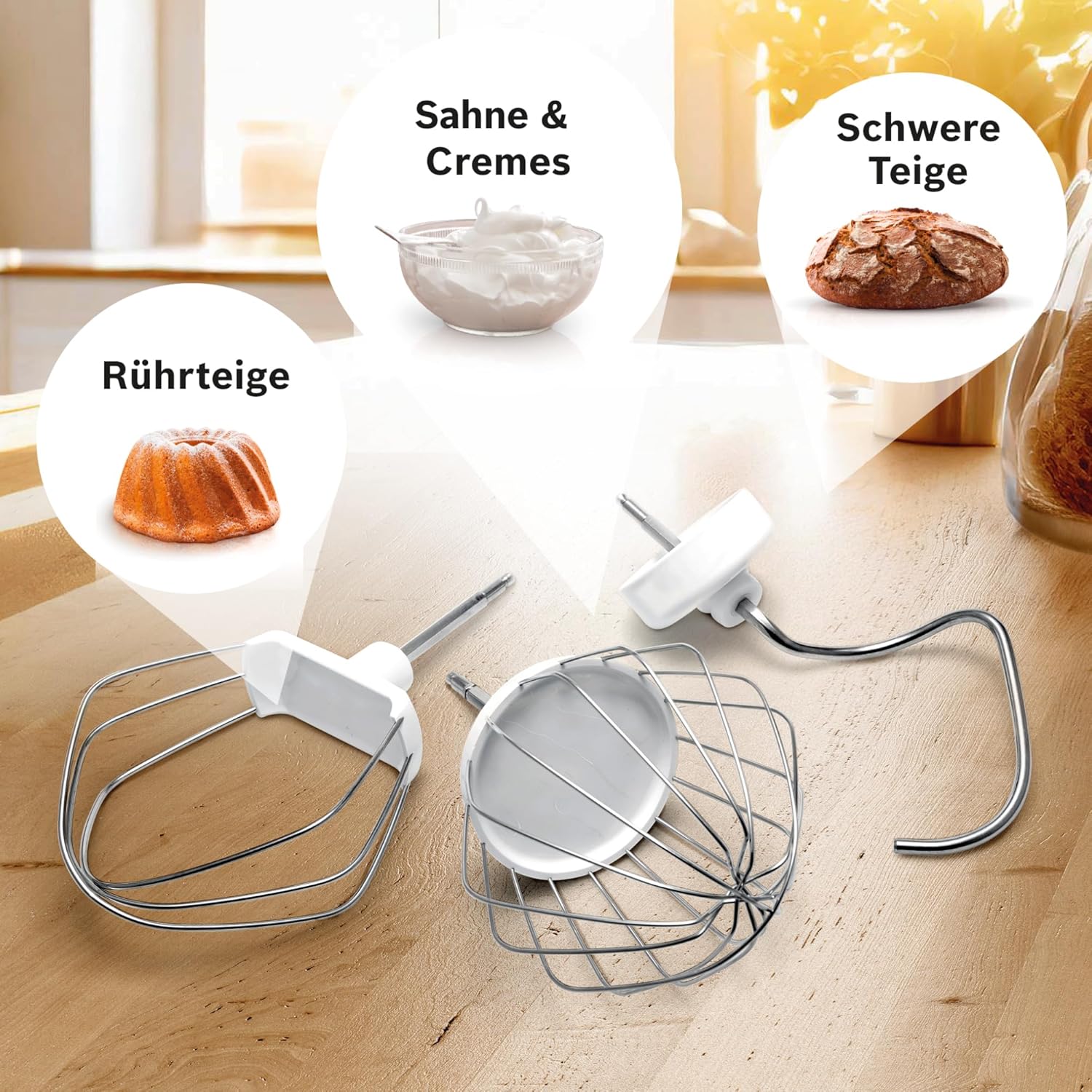 Bosch Küchenmaschine Serie 4, Schüssel 3,9 L spülmaschinenfest, Mixer 1,25 L, Fleischwolf, Zitruspresse, Knethaken, Rührbesen, Durchlaufschnitzler, 3 Scheiben, 900 W, Anthrazit/Silber, MUM56340