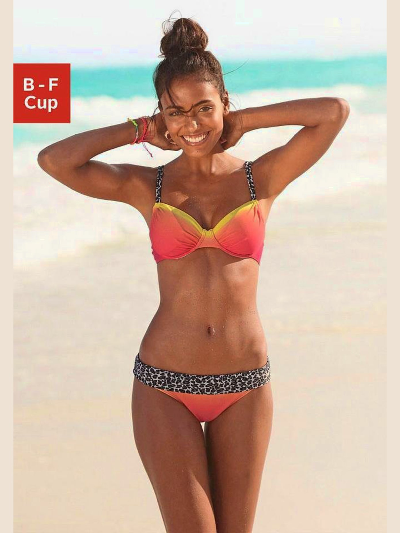 Maillot de bain à armatures aspect batik mode, détails tendance. imprimé léopard