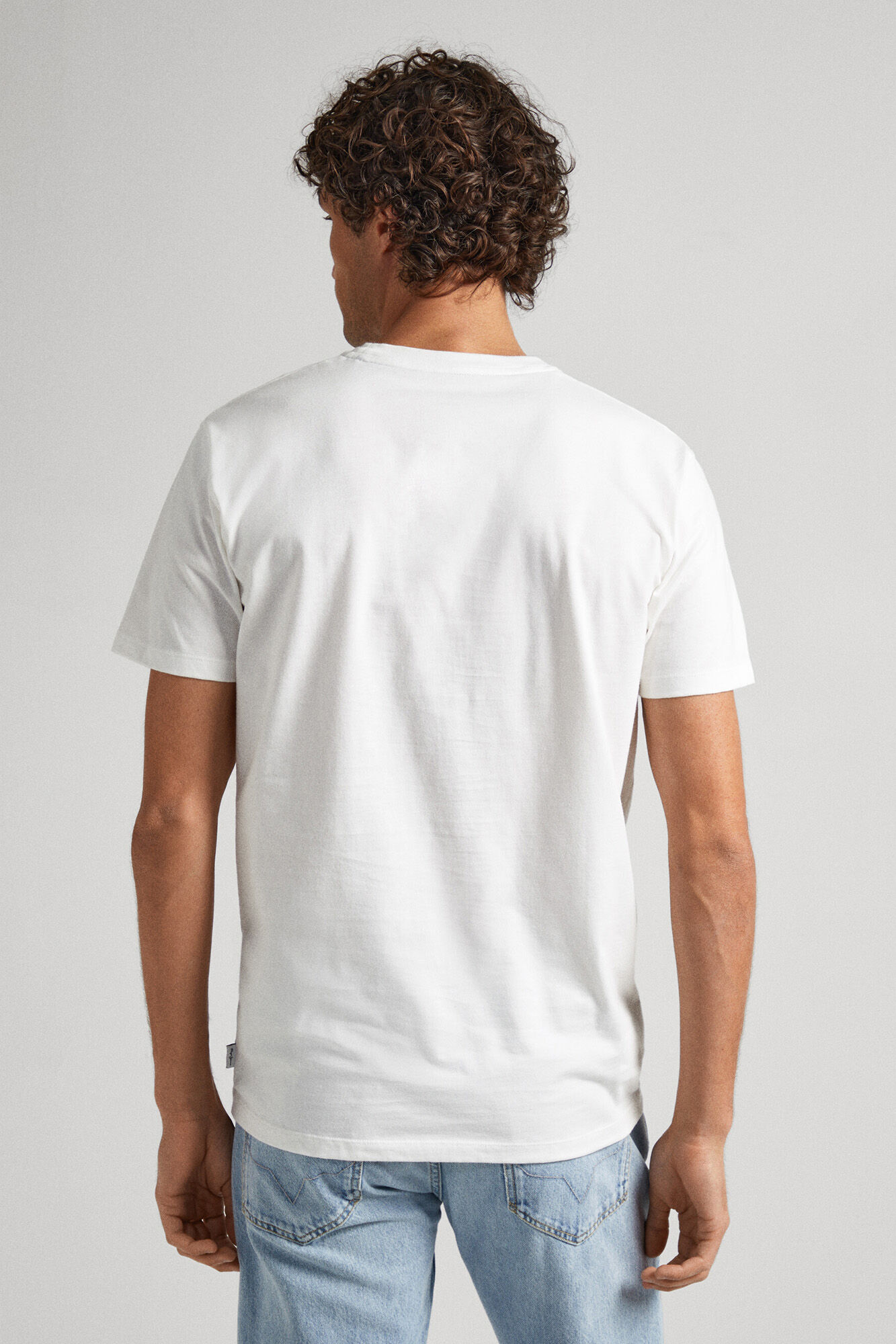 Camiseta com estampa de logotipo