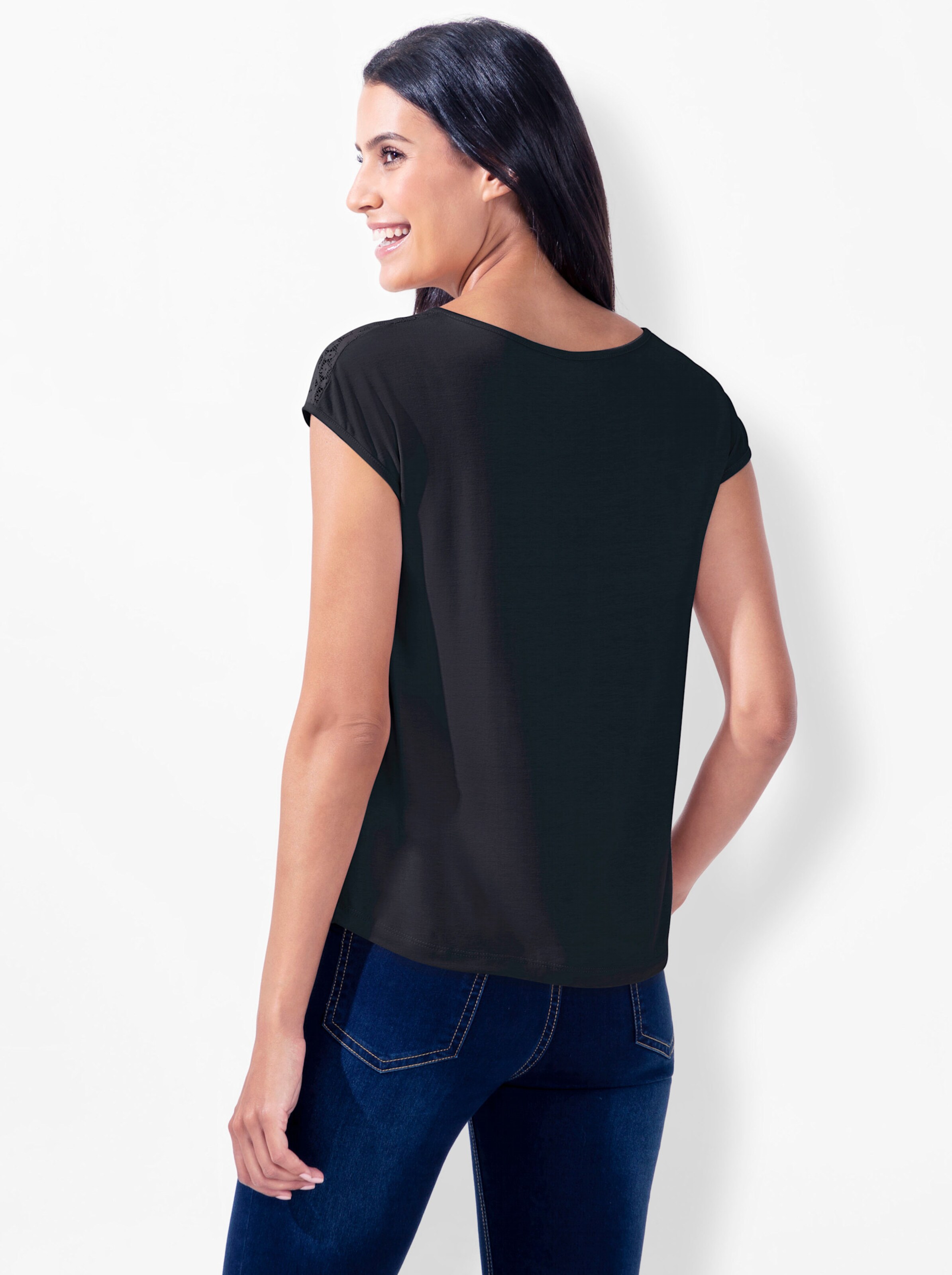 V-Shirt in schwarz